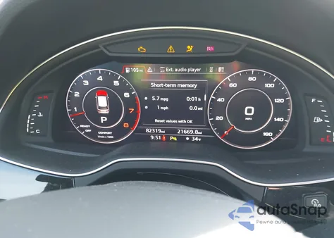 2018 Audi Q7 3.0T Premium z USA, uszkodzony, nr VIN WA1VAAF72JD028383